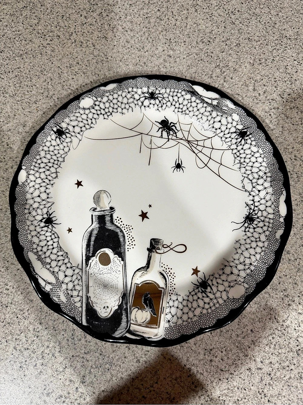 Potter's Studio Halloween Spider Web Poison Bottles Dinner Plates Set of 6